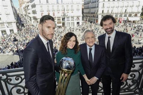 D Az Ayuso Felicita Al Real Madrid De Baloncesto Por Su Copa Del