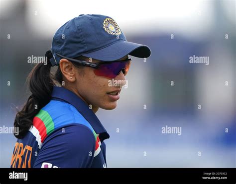 Smriti Mandhana Hi Res Stock Photography And Images Alamy