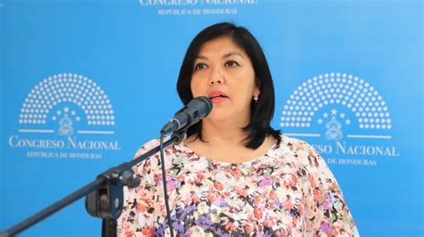 Diputada Silvia Ayala Denuncia La Inscripción Ilegal De 98 Bienes A Su Nombre En Roatán