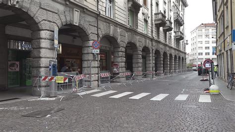 Cadono Calcinacci Transennato Palazzo Nel Centro Di Udine