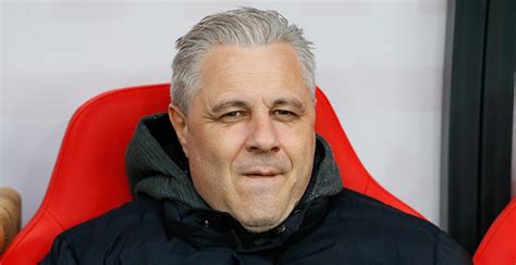 Marius Sumudica N N Eski Tec Man Futbolcular Taciz Etti Ini Ddia