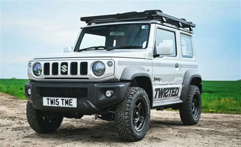 Este Suzuki Jimny Fue Personalizado Con Interior De Lujo Y Un Motor Turbo