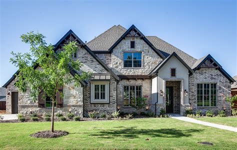 Aspiring owners want Country Homes with more modern amenities today 3