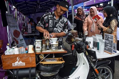 Kemenkop Ukm Komitmen Percepat Umkm Naik Kelas