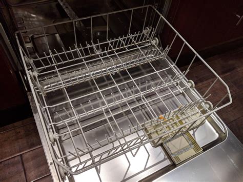 Miele Dishwasher Rack Rusting : fixit