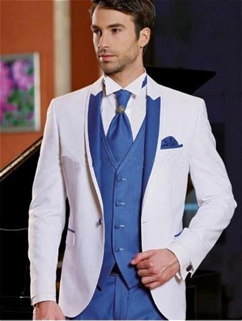 Custom Peak Lapel Groomsmen Tuxedo Suit Set For Weddings Proms And