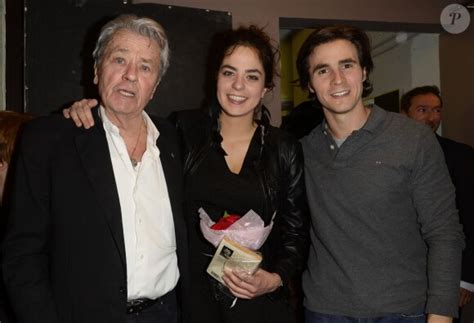 Photo Exclusif Alain Delon Sa Fille Anouchka Delon Et Julien