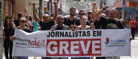 Profissionais da Rede TV estão em greve desde terça 31 AvoadorAvoador