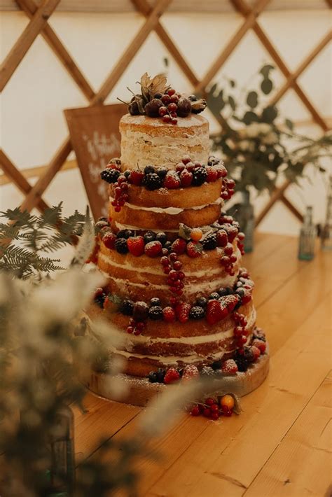 Riverside Weddings Oxfordshire Rustic Yurt Wedding With Greenery