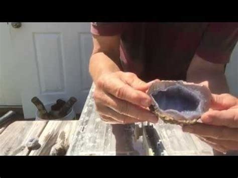 Cutting Geode With A Tile Saw Youtube