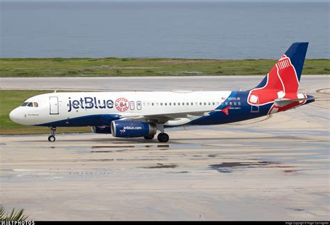 N605JB Airbus A320 232 JetBlue Airways Roger Cannegieter JetPhotos