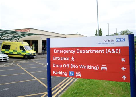 residents   district   urged   visit emergency