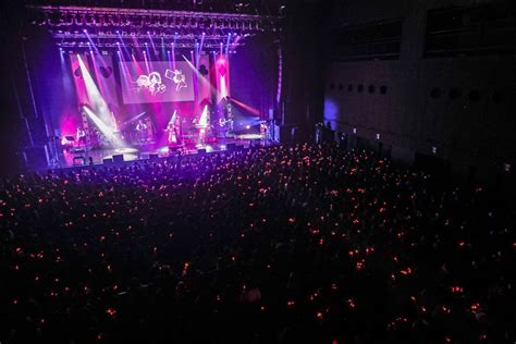 Royal Scandal、新境地へと到達した事実と“新章”の始まりを見せた全国ツアー・zepp Divercity（tokyo）公演を