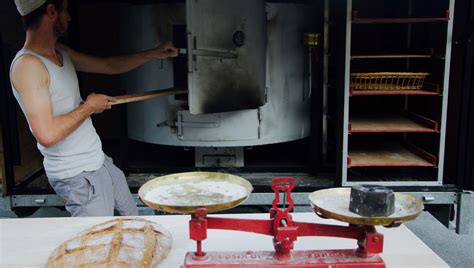 Le Fournil Vagabond La Boulangerie Itin Rante D Orian Veneault