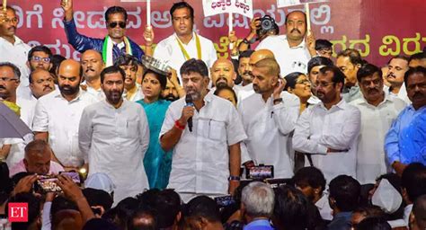 Dk Shivakumar Karnataka Dk Shivakumar Led Congress Protests Against