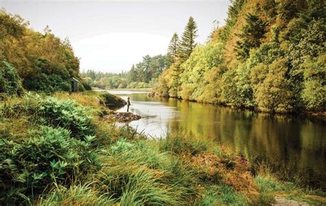 Owenmore River Winding Its Way Through Ballynahinch Estate Vie