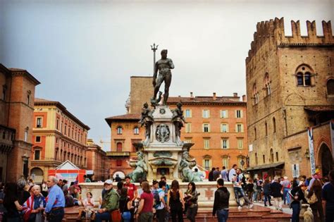 Visitare Bologna Itinerario A Piedi Cosa Vedere In Un Giorno