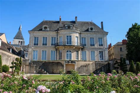 chateauroux  nature lovers city loire valley