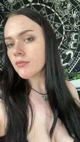 My Soft Squishy Curves Were Built To Take A Rough Fuck Scrolller