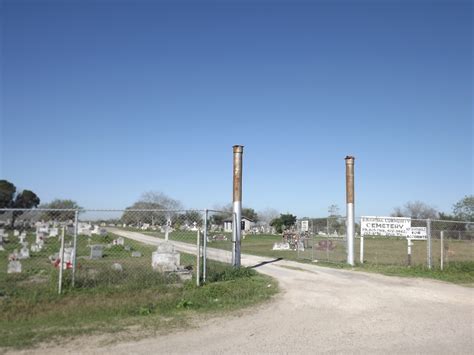 Anahuac Community Cemetery In Edcouch Texas Find A Grave Cemetery