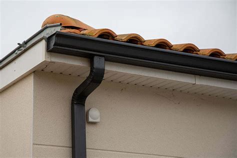 15 Eye-Catching Gutter Alternatives to Transform Your Home's Exterior