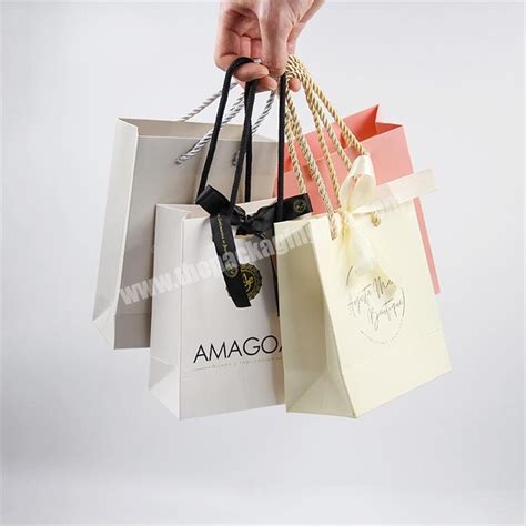 Factory Fashion Custom Art Paper Hot Foil Offset Printing Gift Packaging Shopping Paper Bag With