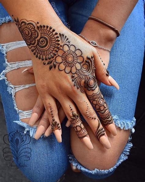 Simple Mehndi Design Hand K4 Fashion