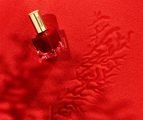 Comment prendre soin de ses ongles Le Rouge Français