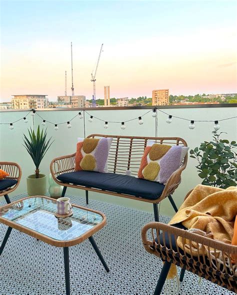 Balcony Decor Ideas You'll Love All Summer Long | The Everygirl