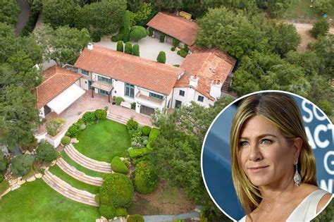 Jennifer Aniston shells out $14.8M for Oprah’s Montecito farmhouse