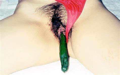 Skin Close Up Lip Hand Porn Pic