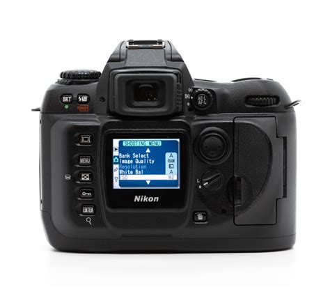 Nikon D100 Review – Relatively Ambitious