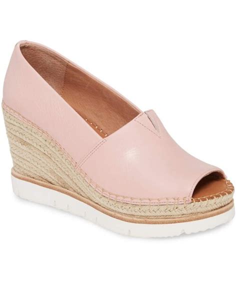 Kenneth ColeケネスコールのGentle Souls by Kenneth Cole Elyssa Wedge Sandal