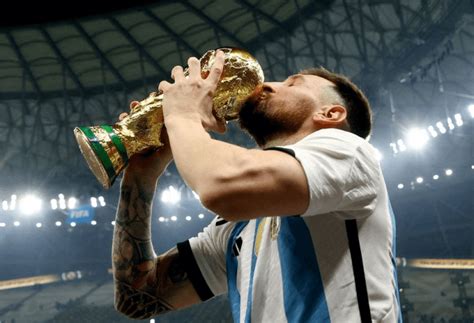 Argentina Conquista O Tricampeonato Mundial E Consagra Lionel Messi Folha Popular