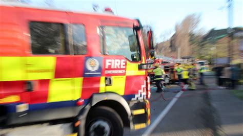 Fire Crews Respond To Well Involved Garage Fire On Somme Parade Nz Herald