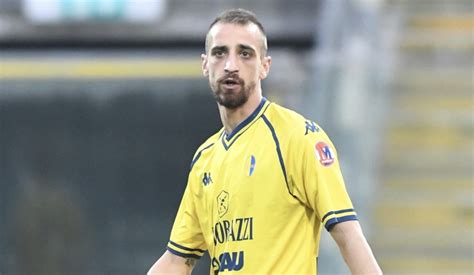 Modena Fc l ex gialloblù Mickael Varutti costretto a lasciare il