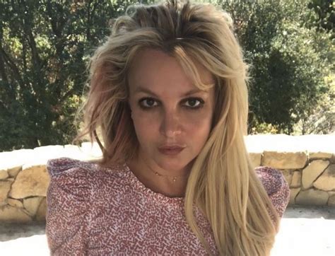 Britney goes full nude on baecation with fiancé Sam Asghari watch