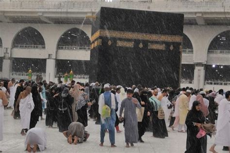 Pictures Heavy Rainfall In Several Parts Of Saudi Including Makkah