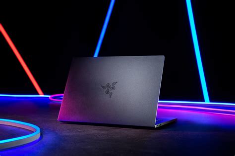 Razer Blade Stealth 13 Gaming Core™ I7 8565u 18ghz 256gb Ssd 16gb 133 1920x1080 Bt Win10