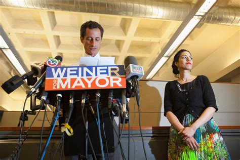 When Did Huma Abedin Decide To Leave Anthony Weiner A Photo Timeline