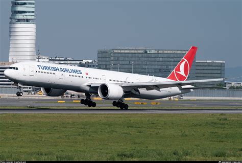 TC LJA Turkish Airlines Boeing 777 3F2ER Photo By Gerhard Zant ID