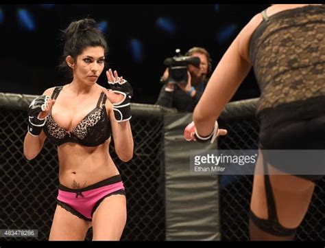 Hot Sexy Shelly Martinez Bikini Pics