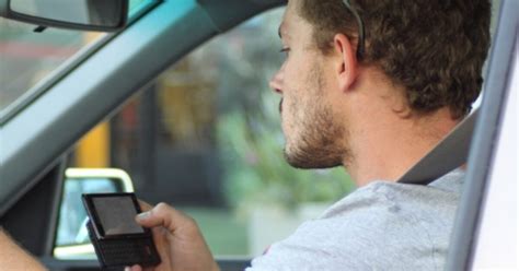 New Ohio Laws Crack Down On Distracted Driving