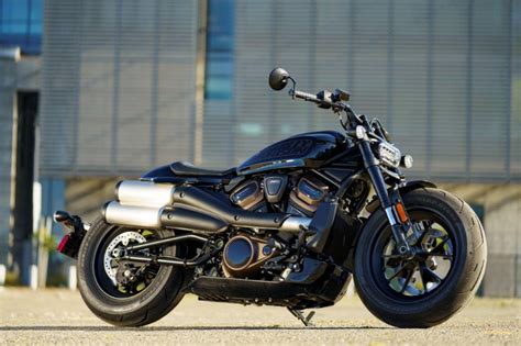 M T V I M U Xe M I Sportster S H N N A T Ng C A Harley