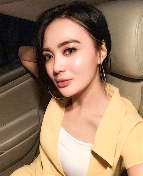 10 Potret Wika Salim, Finalis Dari StarDut