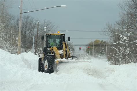 Photos: See the aftermath of massive snowfall in the Buffalo area | WUSF