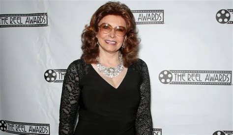 Sophia Loren Net Worth: Stunning Wealth and Success Revealed - London ...
