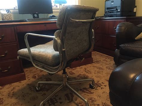 I (think I) got my first Craigslist score yesterday - Eames Soft Pad
