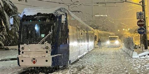 İstanbul da tramvay seferleri yeniden başladı