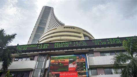 Sensex Tanks Over 300 Points Nifty Tests 11500 Hindustan Times